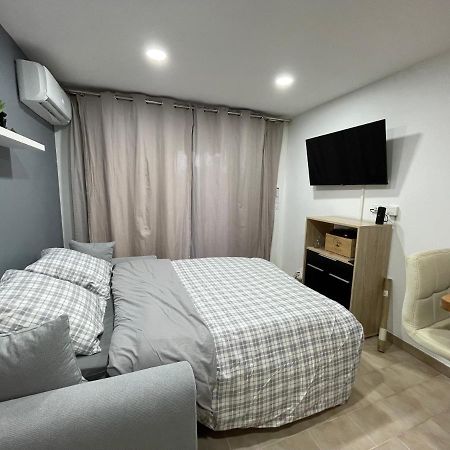2 Pieces Climatise-Wifi / 4 Voyageurs / Boxe Prive / 2 Piscines / 2 Tennis / Petanque / Pingpong Antibes Exterior foto