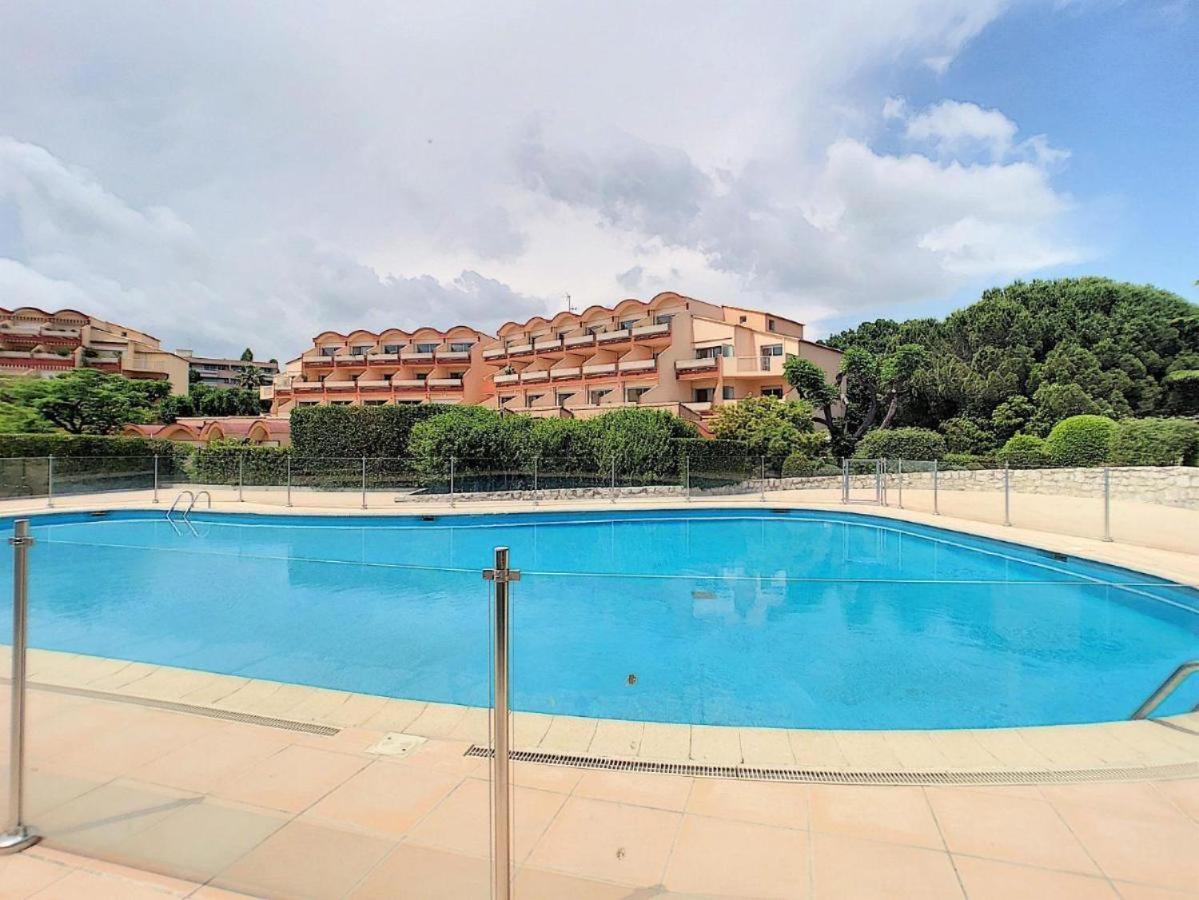 2 Pieces Climatise-Wifi / 4 Voyageurs / Boxe Prive / 2 Piscines / 2 Tennis / Petanque / Pingpong Antibes Exterior foto