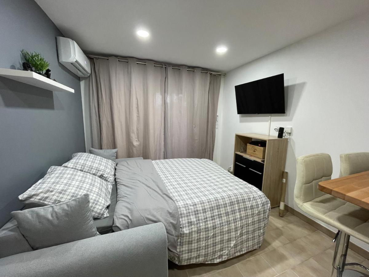 2 Pieces Climatise-Wifi / 4 Voyageurs / Boxe Prive / 2 Piscines / 2 Tennis / Petanque / Pingpong Antibes Exterior foto