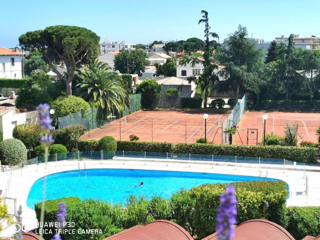 2 Pieces Climatise-Wifi / 4 Voyageurs / Boxe Prive / 2 Piscines / 2 Tennis / Petanque / Pingpong Antibes Exterior foto